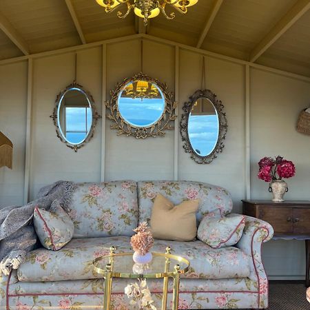 The Pink Cottage Upstairs Suite & Garden Summer Room Whitehead Dış mekan fotoğraf