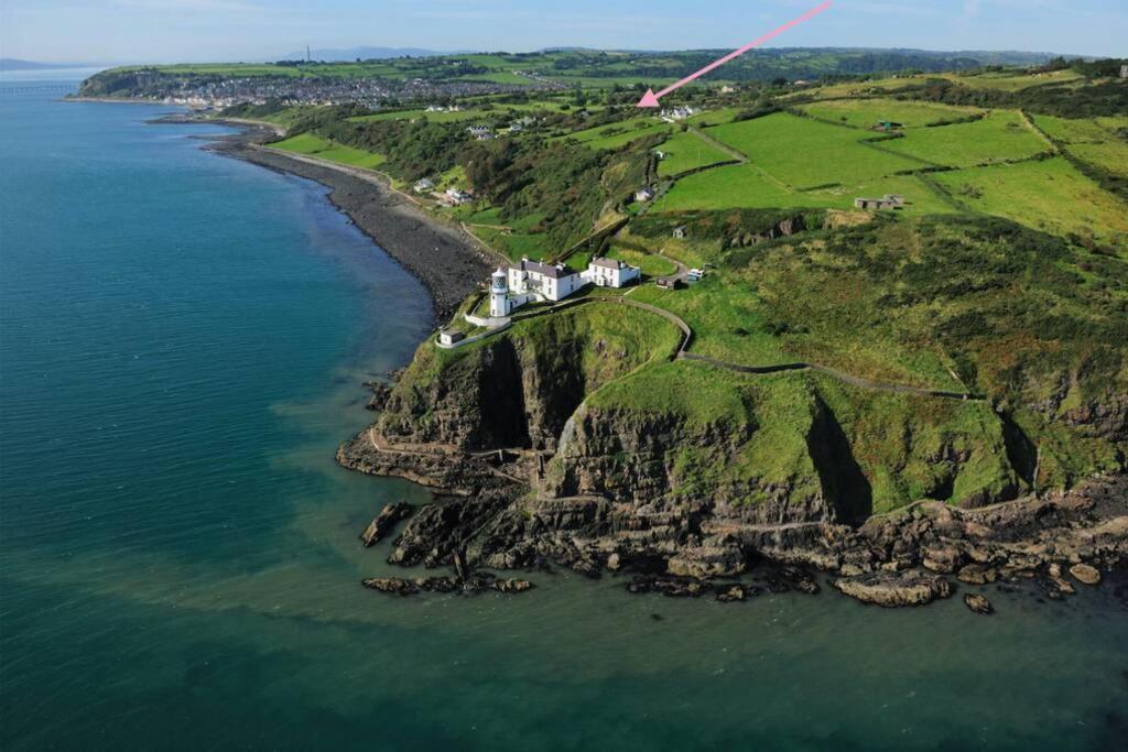 The Pink Cottage Upstairs Suite & Garden Summer Room Whitehead Dış mekan fotoğraf