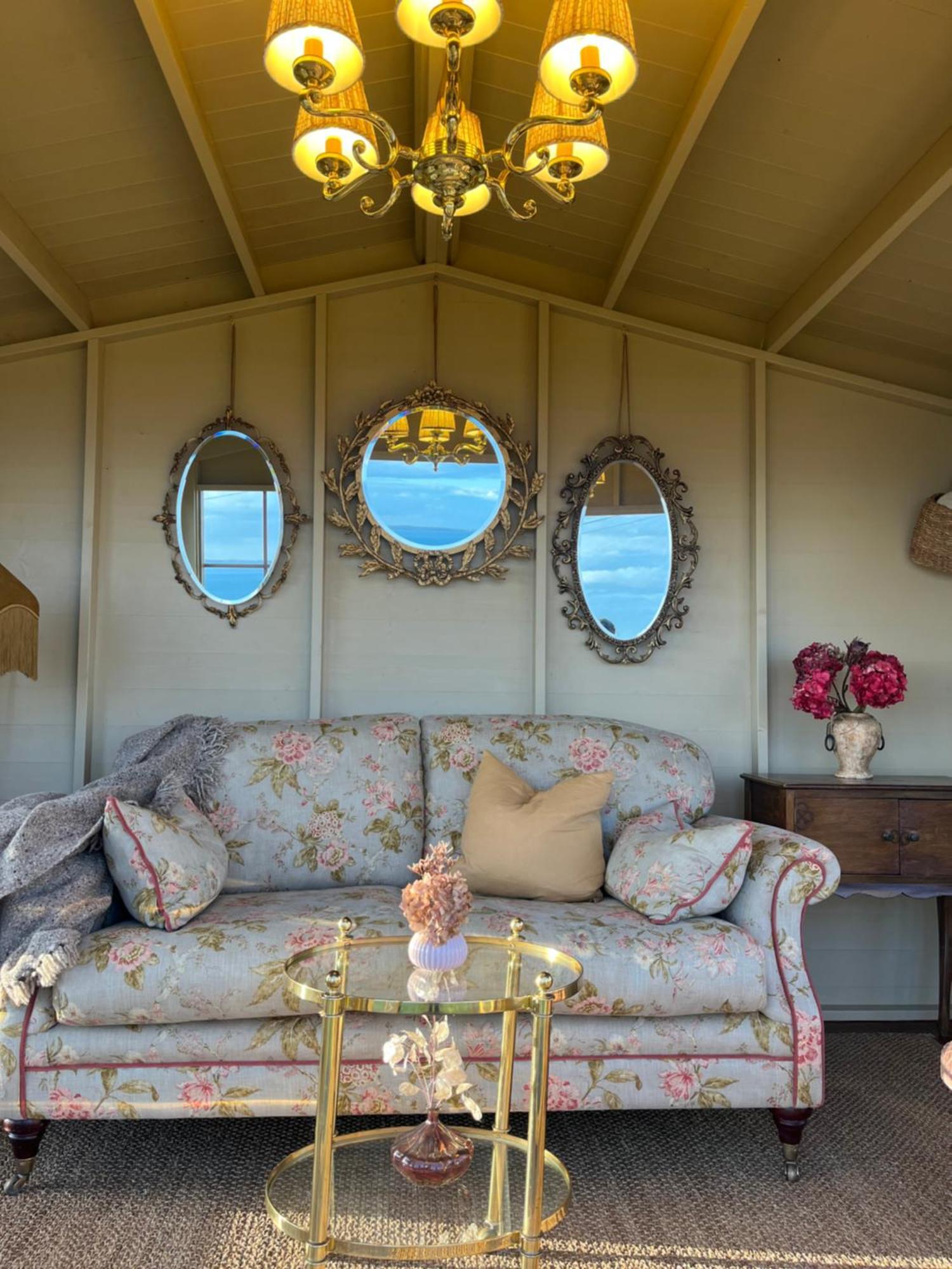 The Pink Cottage Upstairs Suite & Garden Summer Room Whitehead Dış mekan fotoğraf