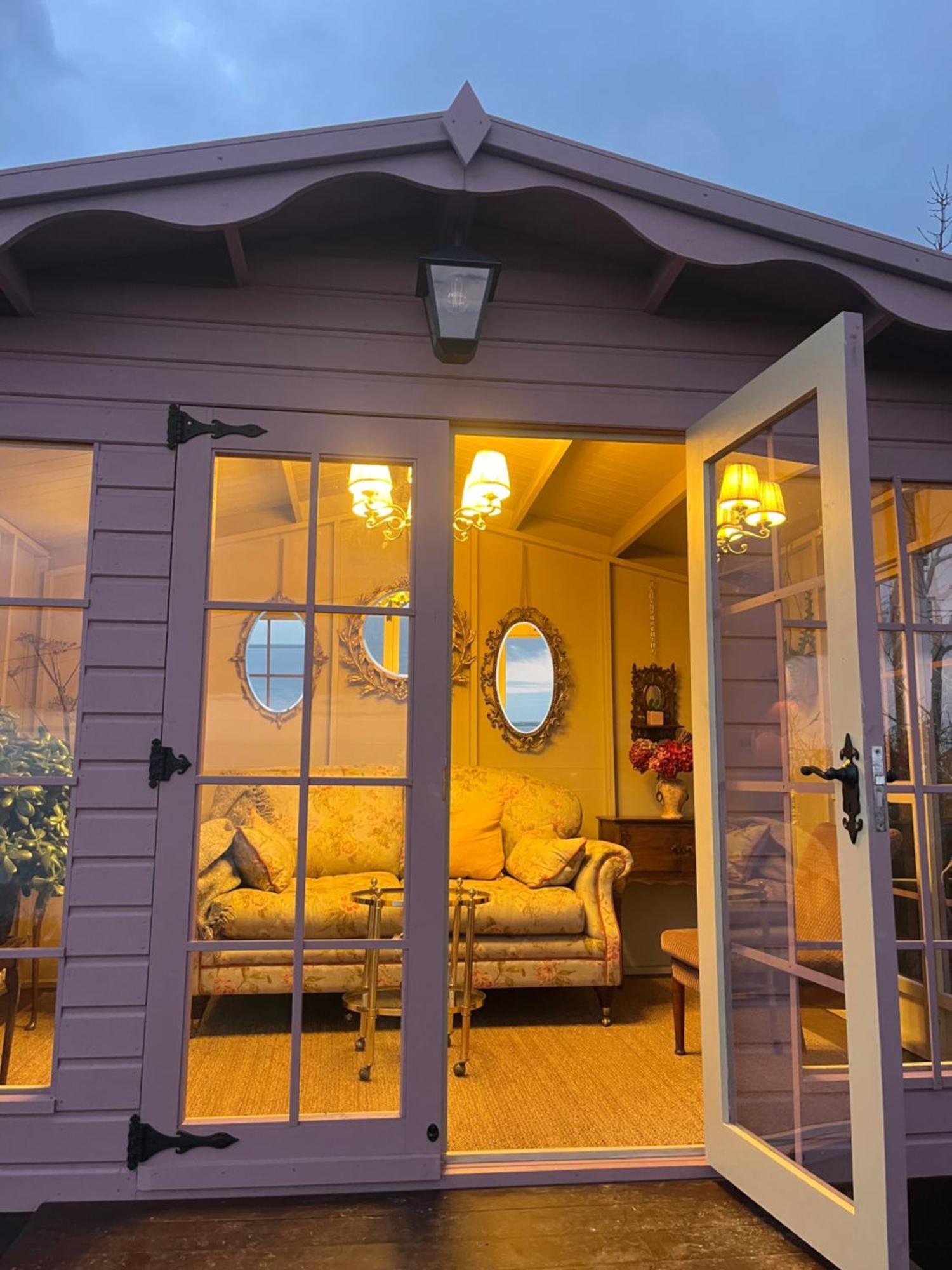 The Pink Cottage Upstairs Suite & Garden Summer Room Whitehead Dış mekan fotoğraf